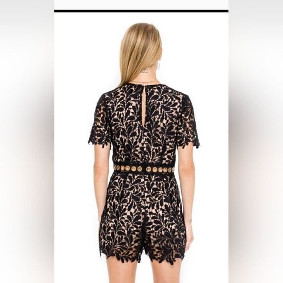 ASTR the label black lace shorts romper - Picture 3 of 13